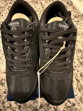 Reebok Classic Nylon Kids Sneakers – Size 2 – NEW IN BOX